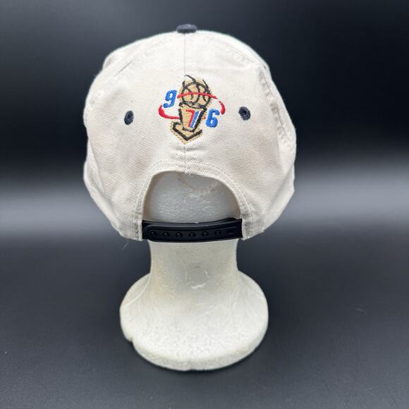 Vintage Chicago Bulls NBA 1996 Champions Logo Athletic Locker Room Snapback Hat - Picture 6 of 12